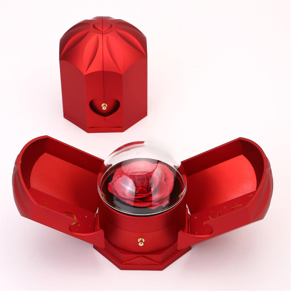 LOVE BOX - Boîte à bijou comportant une rose éternelle et un magnifique pendentif en forme de coeur